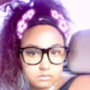 Meet your Posher, Briana